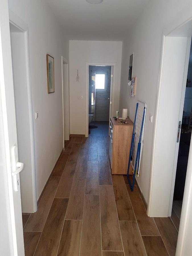 Villa Niva Vir Exteriör bild