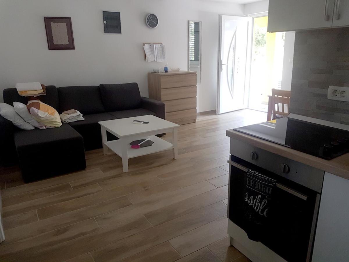 Villa Niva Vir Exteriör bild
