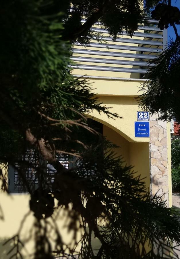 Villa Niva Vir Exteriör bild